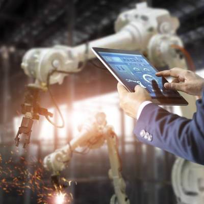 Six axes de travail pour le Pacte productif 2025
