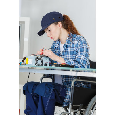 Une convention pour orienter les personnes en situation de handicap vers les métiers de l’industrie